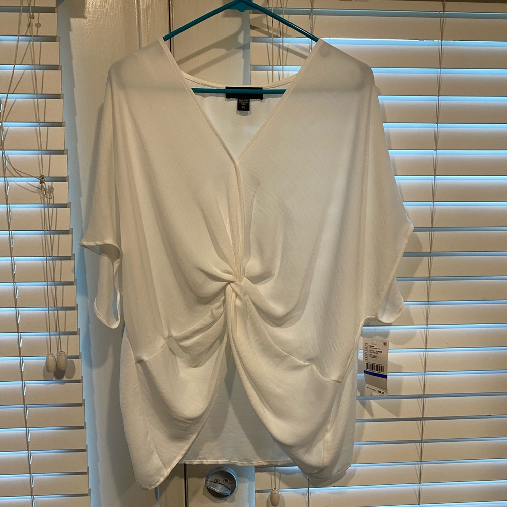 NWT Women’s White Karen Kane Twist Front Top